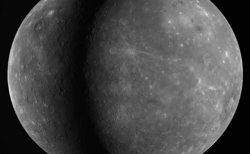 美国宇航局无意间拍摄到水星上的人造建筑，究竟是什么？