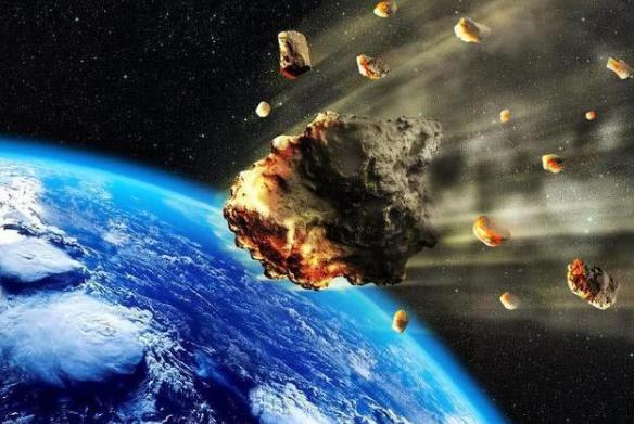 夜空亮如白昼，河南多地出现神秘白光，是外星人现身了（火流星）