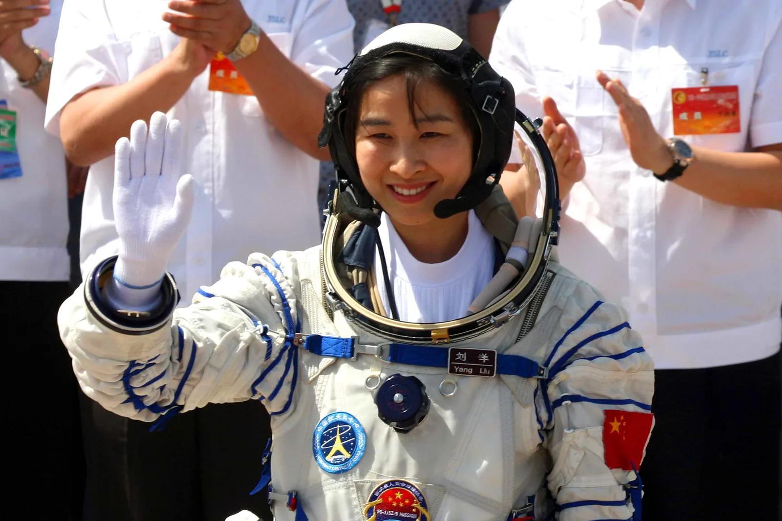 为啥这种病见到女宇航员就好了？（太空病）