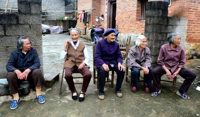 人的衰老不是匀速的？人处于34岁、60岁和78岁时老得最快？