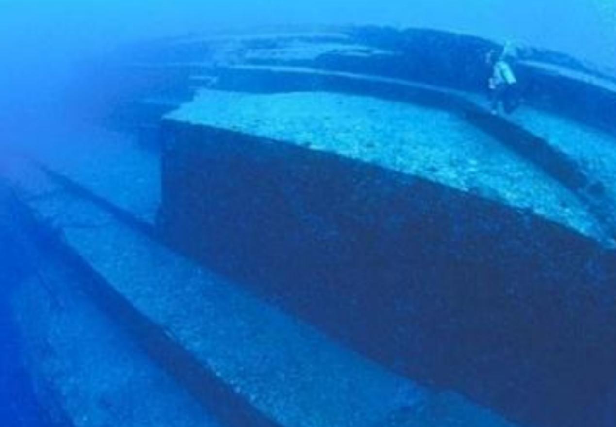 万年前海底古文明遗迹被发现，竟然有海底金字塔？