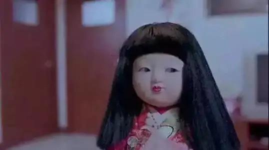 在厕所杀死人的鬼娃娃，小孩恐怖传说（悲惨经历）