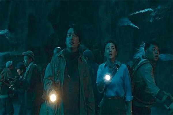 胡八一的诅咒是怎么解除的?用雮尘珠解除(在昆仑神宫使用)
