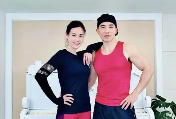 刘畊宏为什么这么火：跳健身操直播(感受到健身的乐趣)