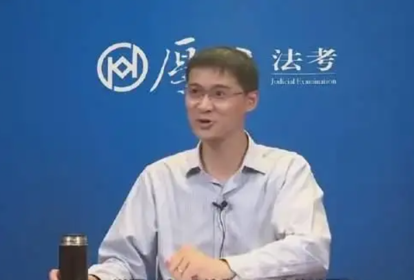 法外狂徒张三是什么意思梗：罗翔讲课案例(网络流行梗)