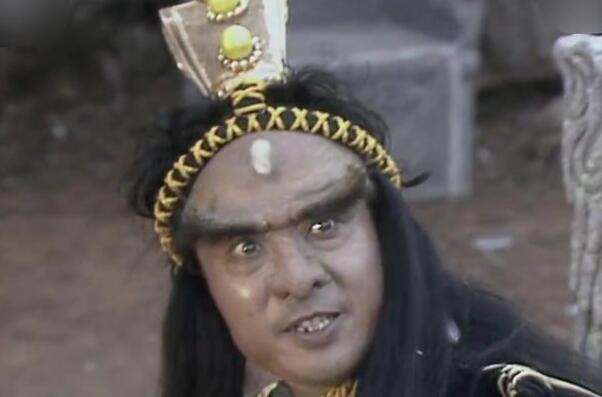 黄袍怪:原二十八宿星君之一奎木狼(后罚去给太上老君烧火)