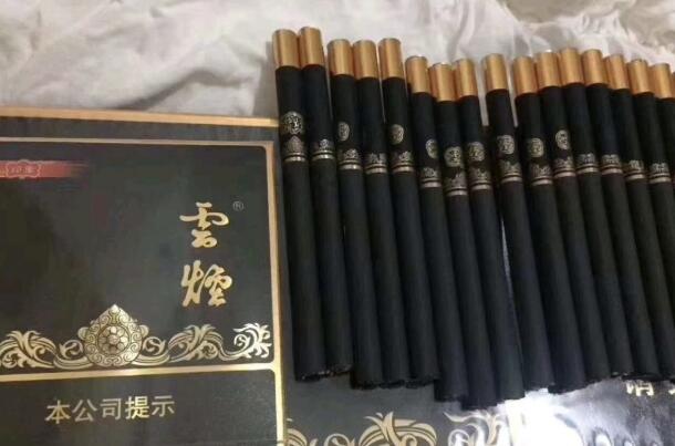 云烟黑金刚烟多少一包?60元(里面有爆珠)