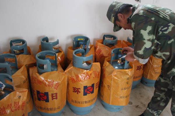 易燃易爆场所不能穿什么鞋 易燃易爆场所这些鞋子不能穿