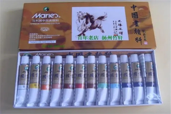 国画颜料有哪些颜色：藤黄（依颜料而定）
