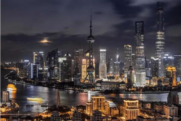 中国超大城市有几个：七个(武汉不在其中)