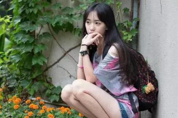 最美重庆女孩是什么意思?标题党的恐怖视频(直呼吓死)