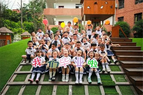幼儿园毕业感言：较为简单（以抒发感情为主）