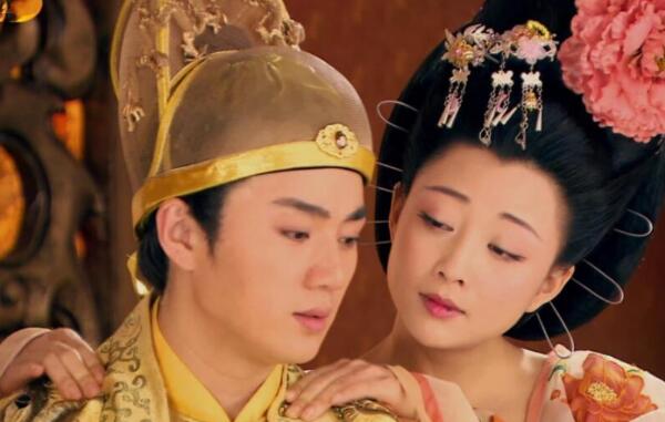 李治为什么要娶他爹的女人：武则天漂亮，李治有恋母情结