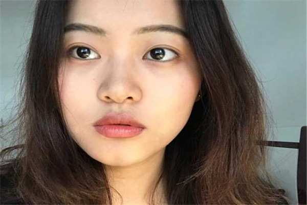 美人沟下巴面相易离婚  女性长美人沟下巴易二婚