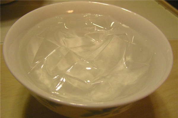白凉粉是不是淀粉 白凉粉原料是淀粉但凉粉不等于淀粉