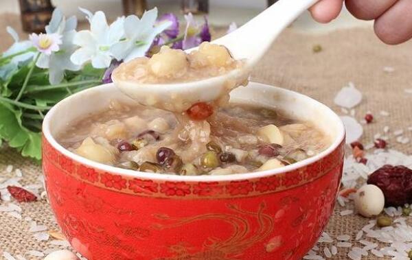 绿豆红豆薏米粥的禁忌，孕妇经期女性禁喝（日常不能多喝）