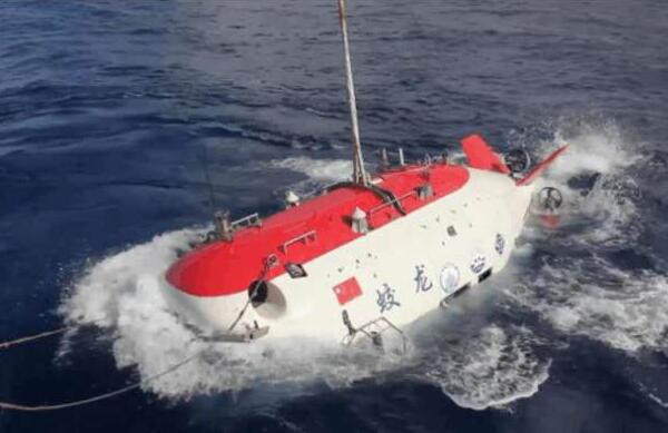 蛟龙号最深能8000米吗，蛟龙号下潜深度多少（7020米/世界第二）