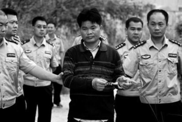 黑龙江佳木斯灭门案 一家五口惨遭黑社会灭门（丧心病狂）
