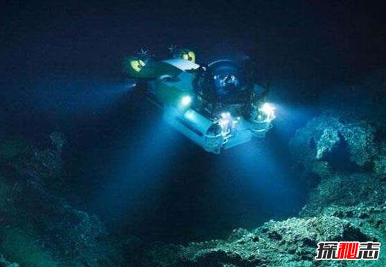 世界上最深的海沟，马里亚纳海沟深度11034米(地球最深处)